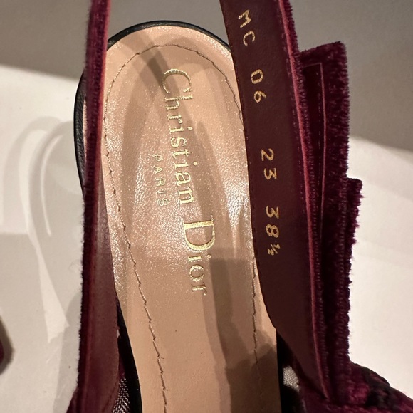 Christian Dior Burgundy Lace  Sling Back Pumps Size 38 1/2. - Picture 6 of 7